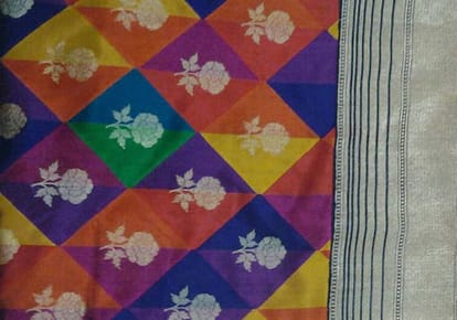 kadhua art is a mark of world famous banarasi sarees