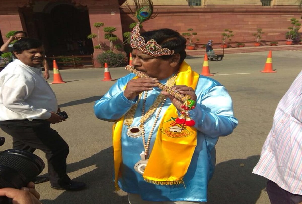 TDP mp Naramalli Sivaprasad dressed up as hitlor to protest against modi government