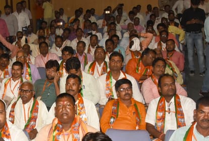 yogi adityanath addresses rajbhar samaj sammelan.