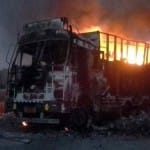 Chhattisgarh: Naxalites taking revenge by blowing fire on trucks 