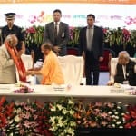 स्वागत का एक दृश्य जिसमें सत्यदेव पचौरी बैठे हुए हैं।