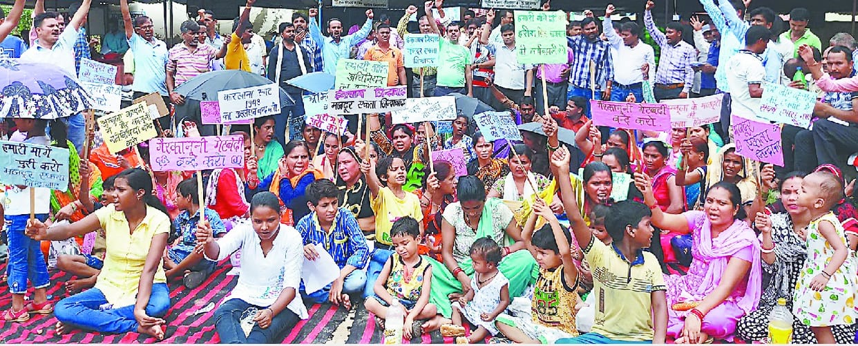 workers protested with women and children