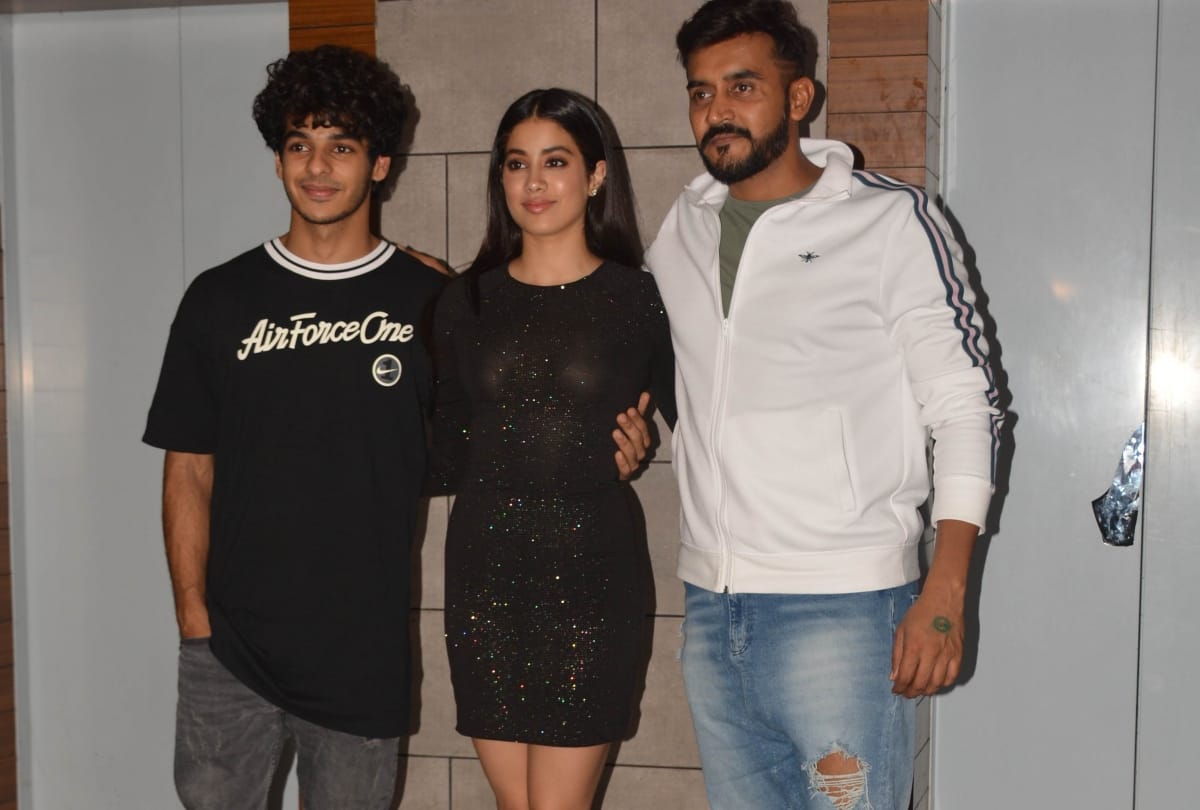 jhanvi kapoor and ishaan khattar film dhadak success party