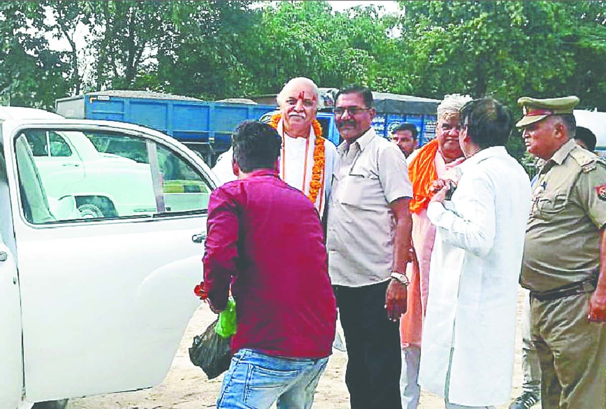 Togadia said there is no relationship with VHP