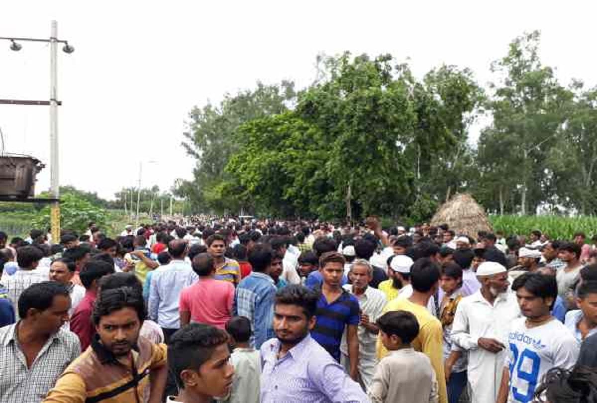 mob killed young man in suspect of theft at muzaffarnagar of uttar pradesh