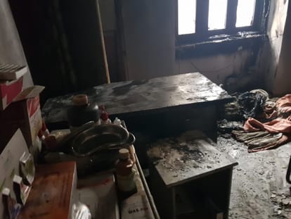 fire in apartment of jopling road of lucknow