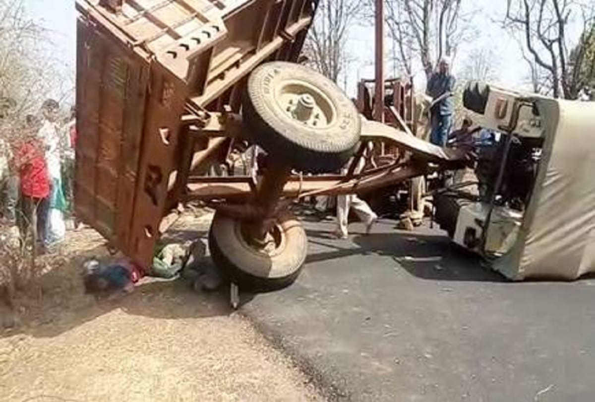 Three Kavadiya died in Madhya Pradesh in an accident, 22 injured