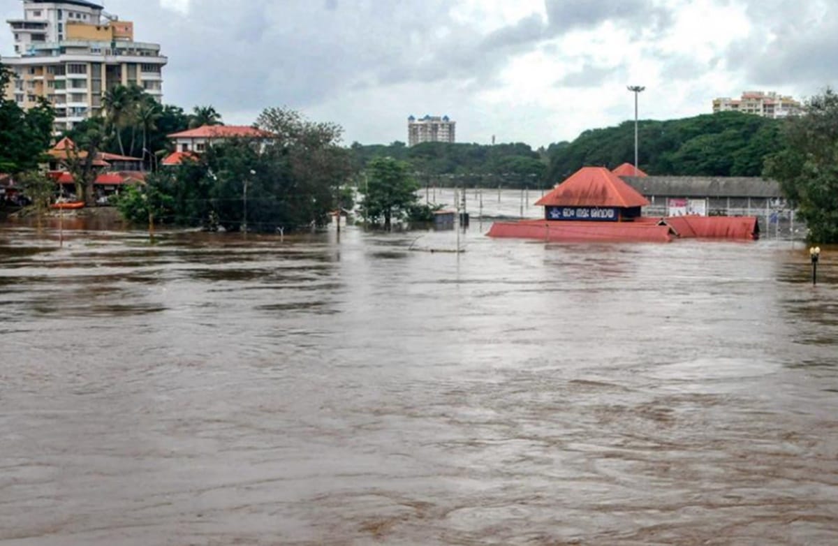 Know the scenario of Kerala flood through pictures