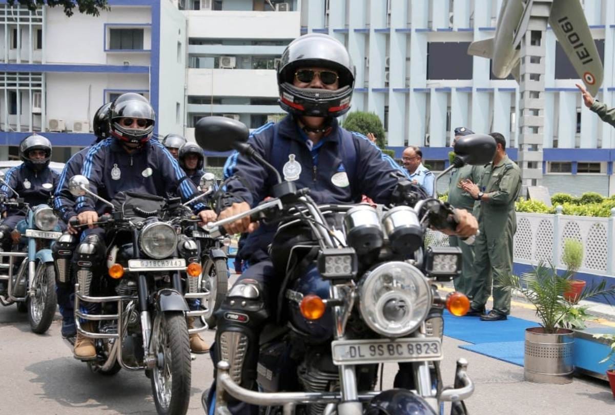 swachh bharat mission Indian air force bike and car rally from Delhi to Leh