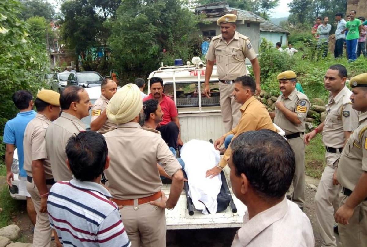 veterinary pharmacist commit suicide in mandi himachal pradesh