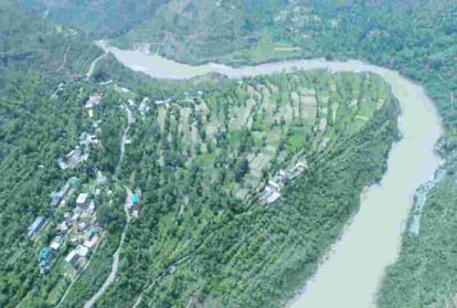  heavy rainfall warning in himachal for three days