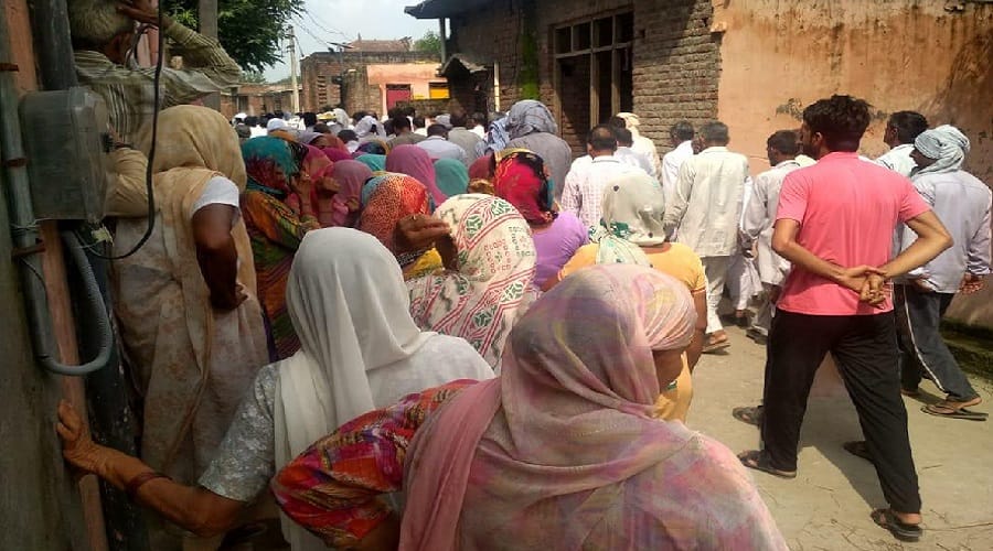 Daughter's Not safe in Uttar Pradesh, committed suicide to girl in saharanpur