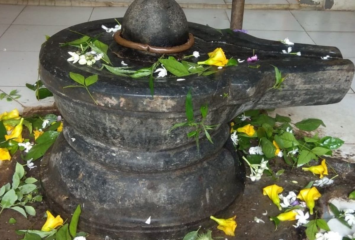 know about ganga giri baba shiv mandir