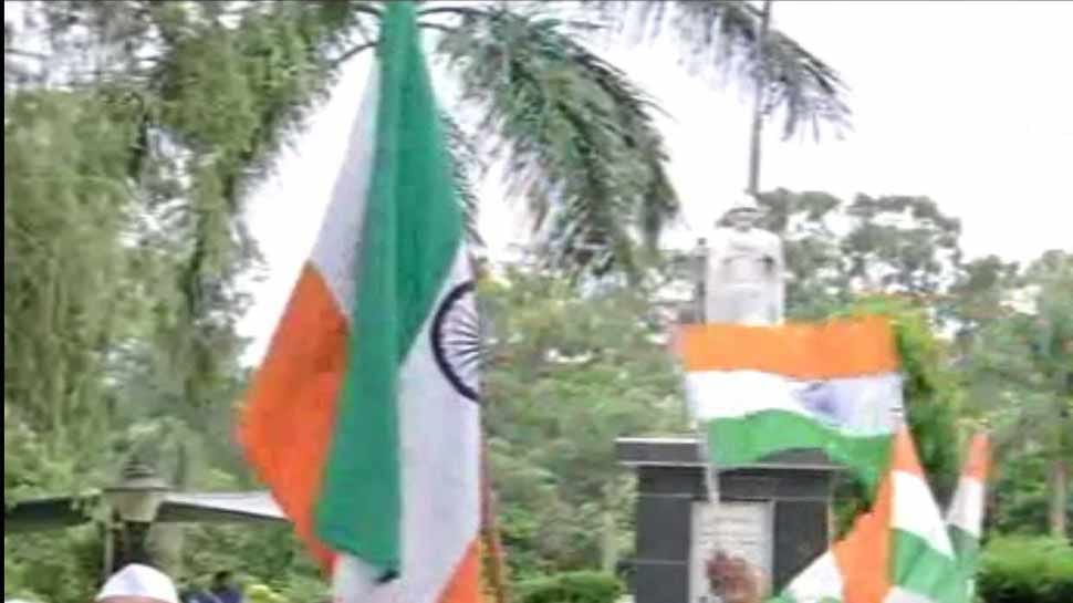 national flag disrespect in congress tiranga yatra