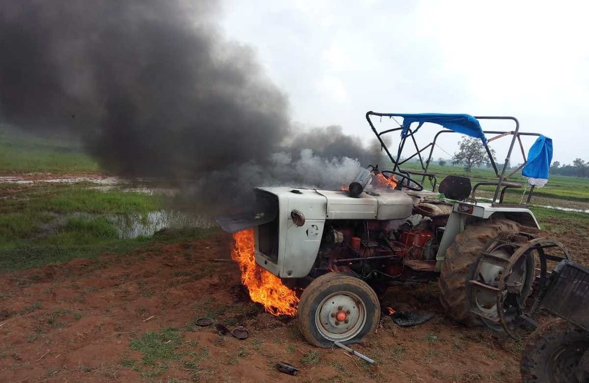 Attack on officers during land occupation in mirzapur