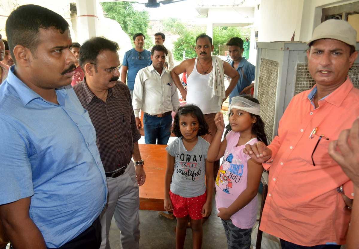 school vehicle may be get accident due to carelesness of railway gatmen