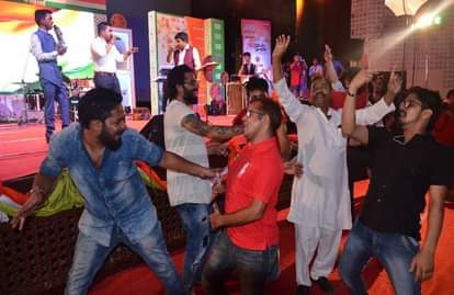 Brijwasi brothers performs in Maa Tujhe Pranam Amar Ujala