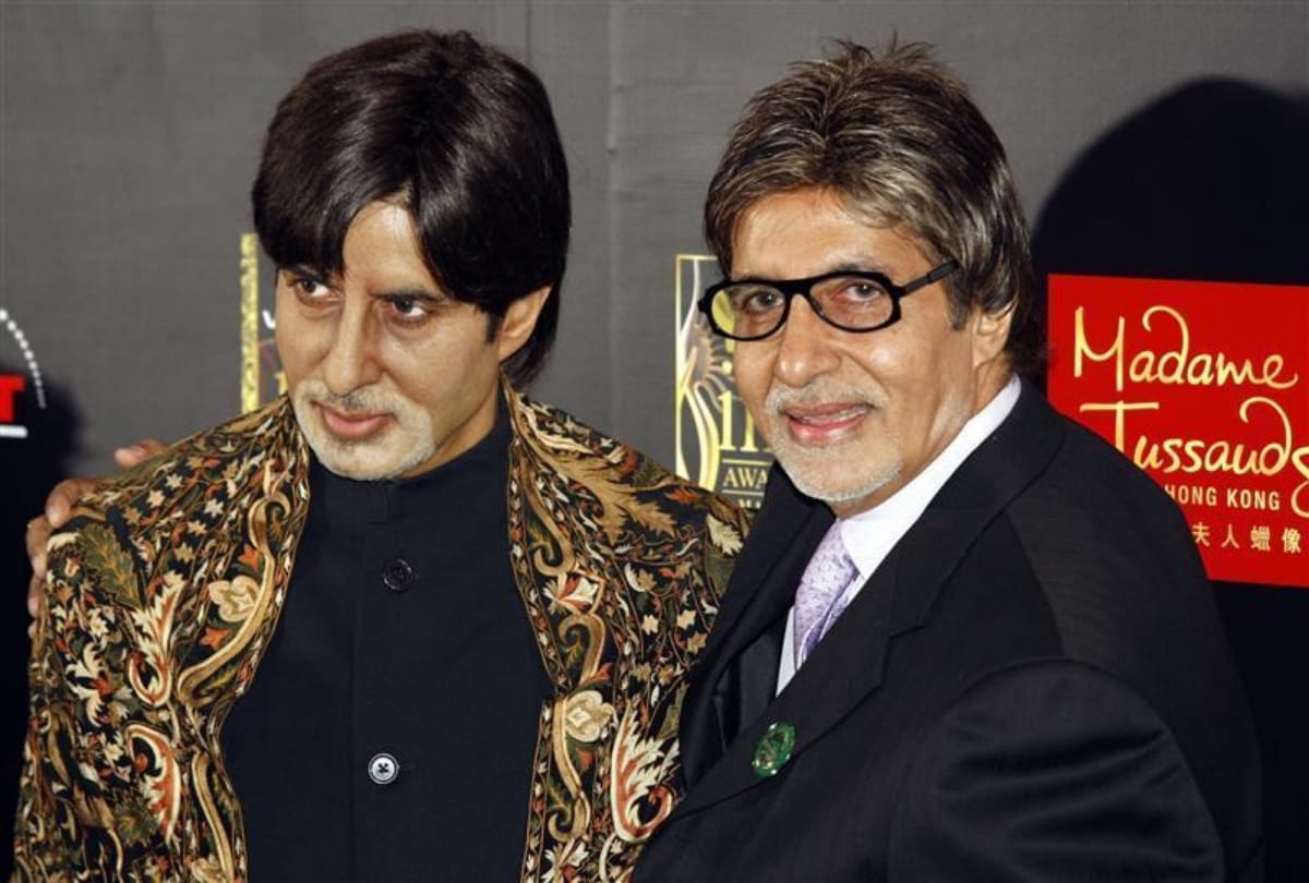 Priyanka Chopra To Shah Rukh Khan In Madame Tussaud Museum At London