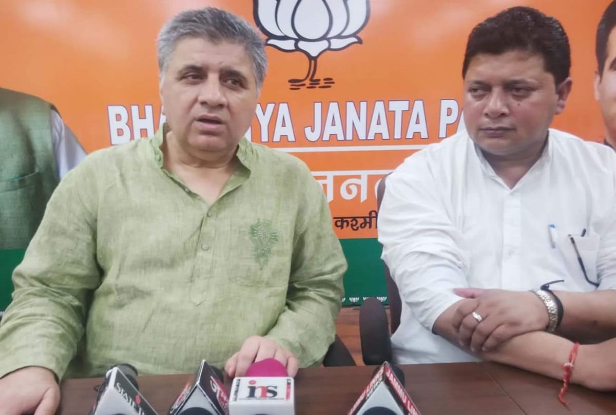 bjp Jammu and Kashmir spokesperson said Will send defamation notice on Mehbooba mufti tweet
