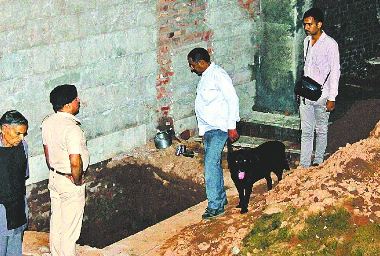 Independence Day, Alive Hand Granade Found in Gurudwara at Chandigarh