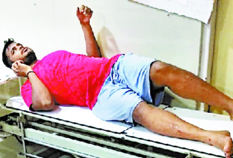 junior students beat seniors in subhash hostel of lucknow university
