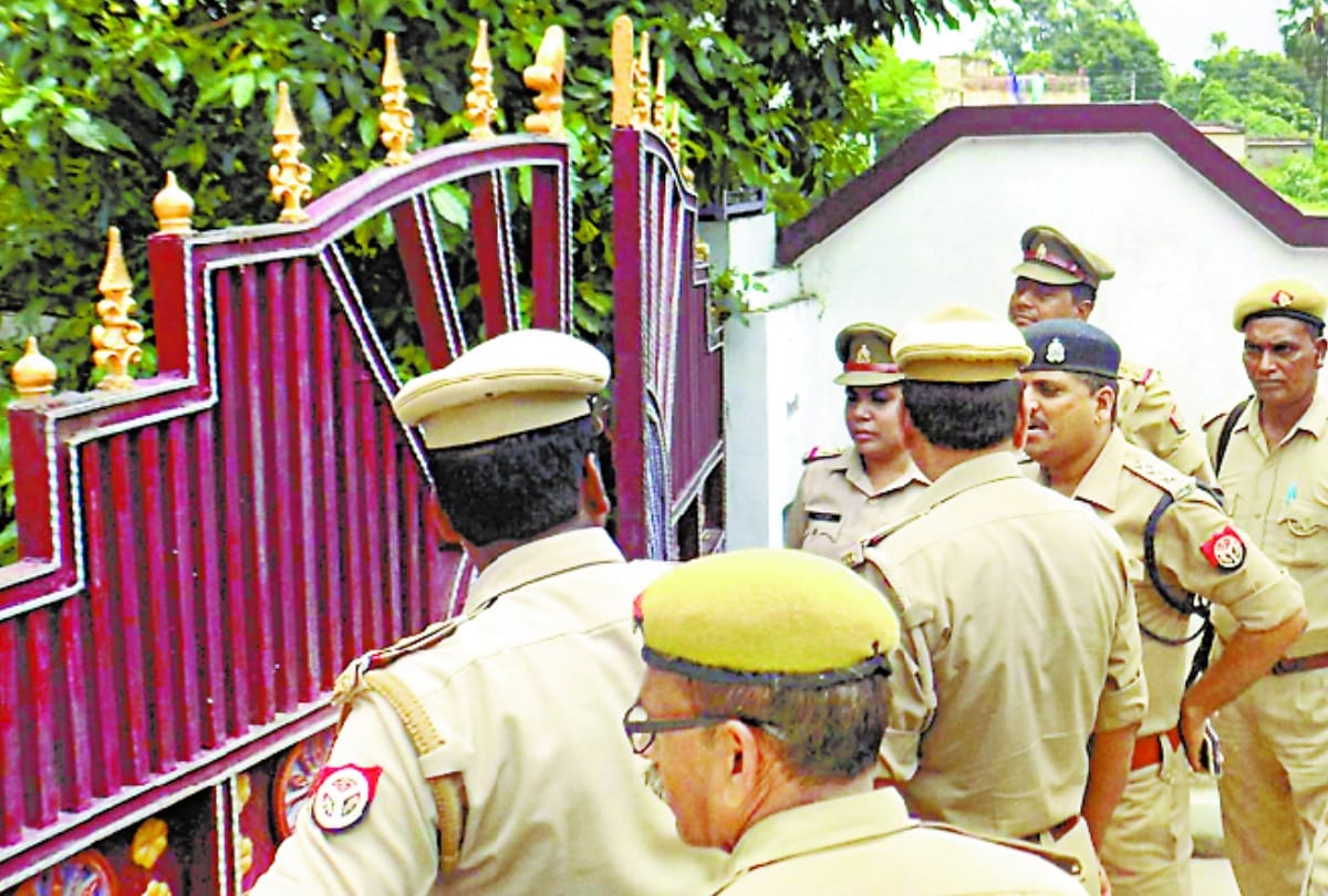 relative of bjp mla beaten in faizabad