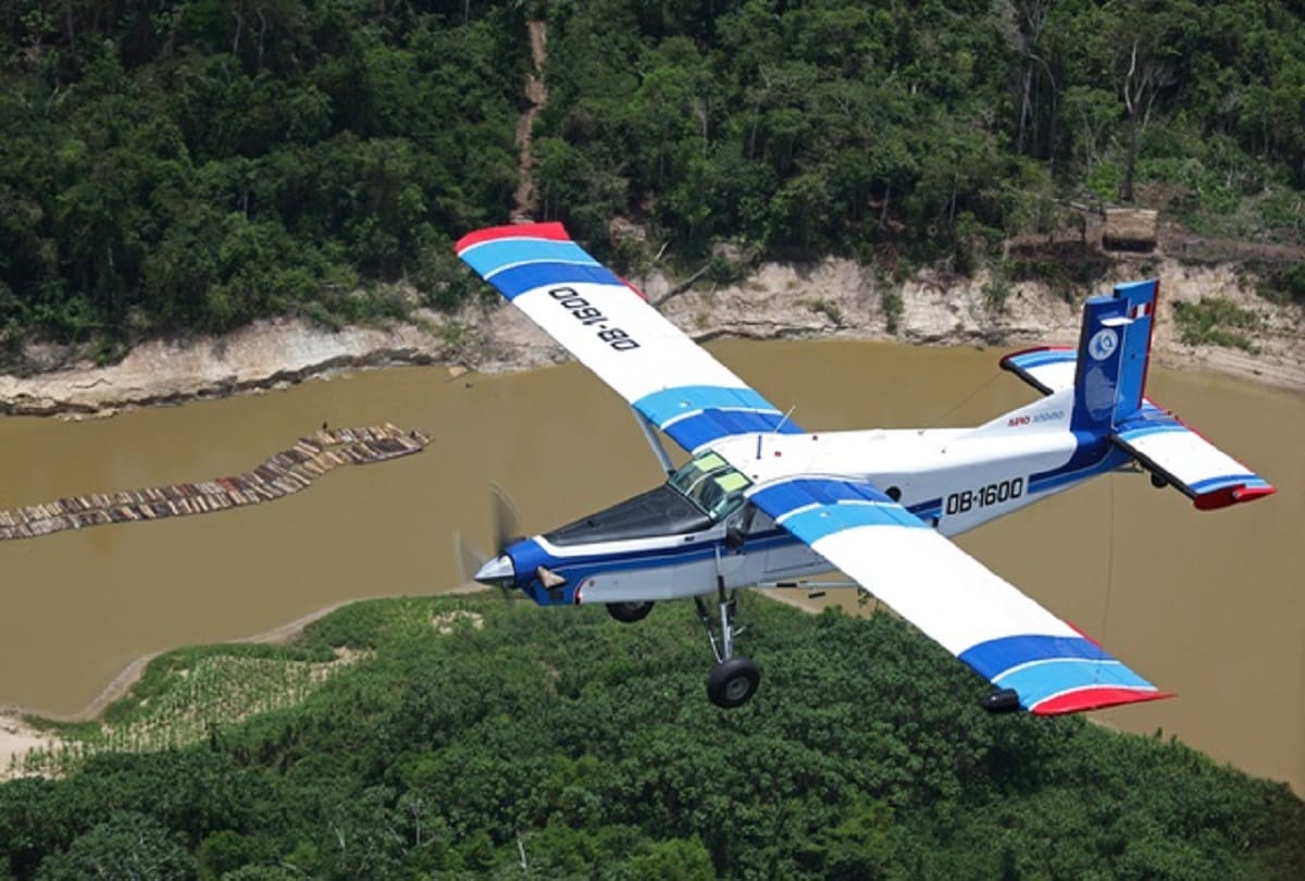 Indonesia: Plane carrying 9 people missing