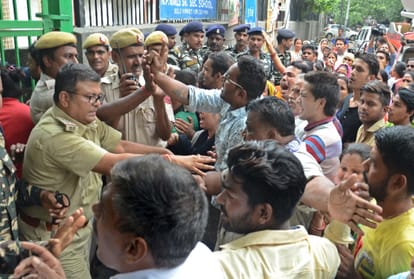 girl assault in delhi school, accused tried to molest a day before too, school negligence came out