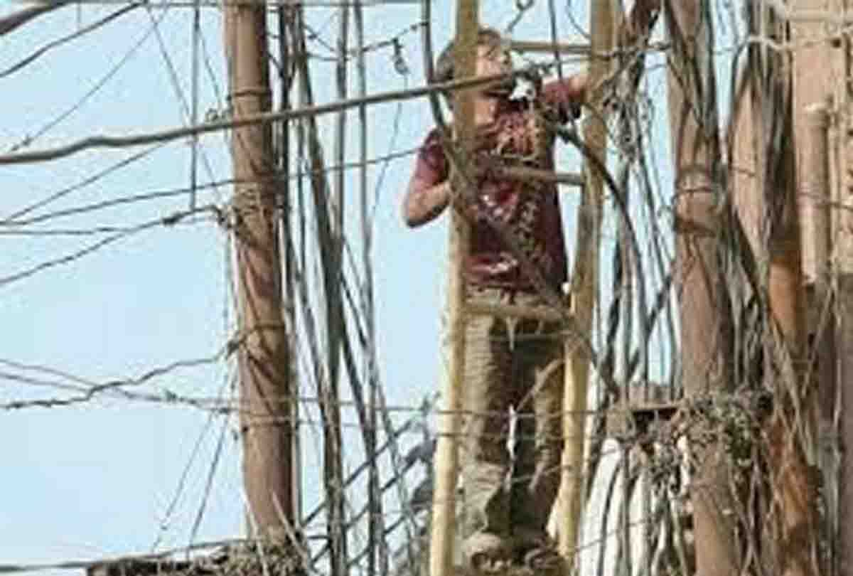 Power theft in underground system Power department