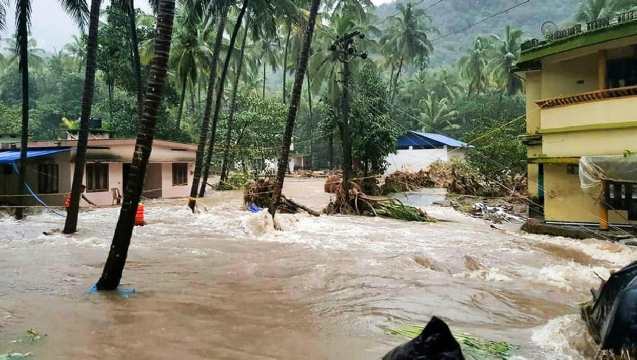 Kerala flood: 29 die, 54 thousand homeless, high alert in 11 districts