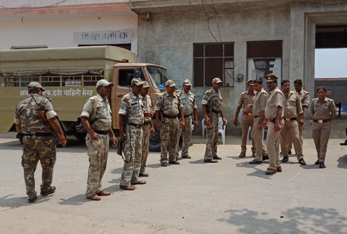 UP: Several big leaders arrived at Uldepur village after violence 
