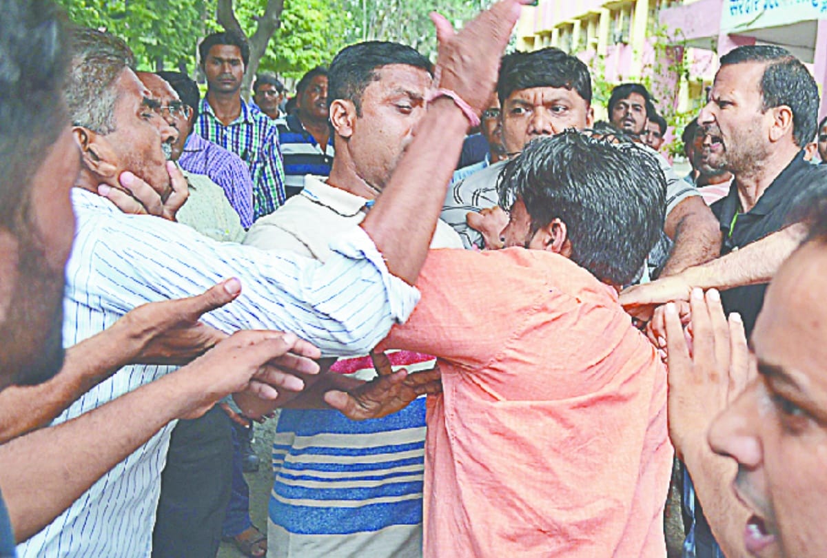 भटोल में युवकों में पुरानी रंजिश को लेकर मारपीट