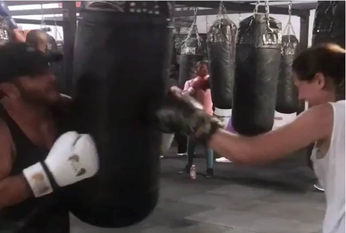 nargis fakhri boxing practice with boyfriend