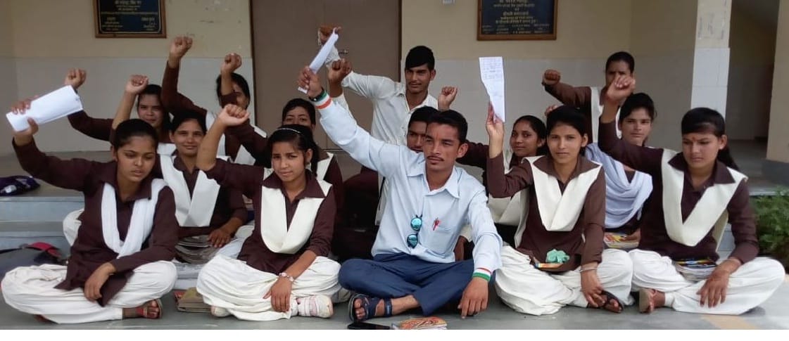 Students protested against the government and protested