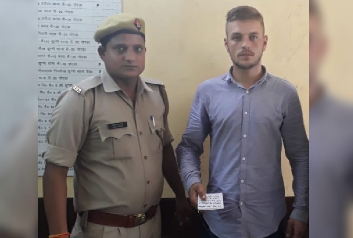 romanian thief stolen money by atm cheap in noida
