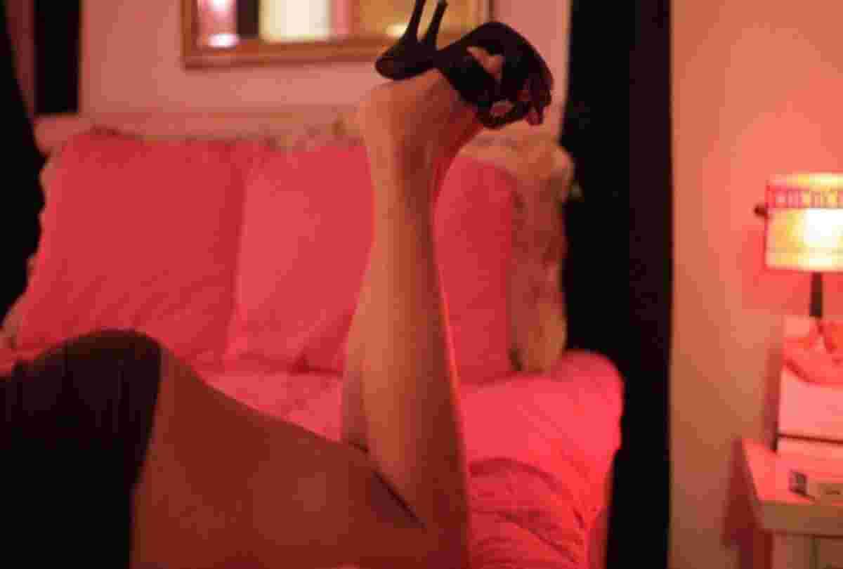 High Profile Sex Racket Exposed Six arrested including three girls by noida police