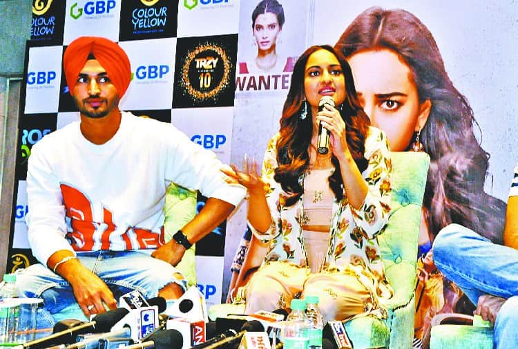 Chandigarh, Sonakshi Sinha Fitness Secrets, Diet Plan