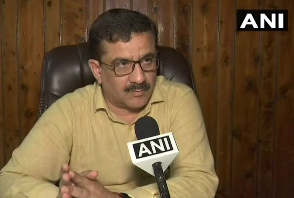 wasim rizvi writes letter to pm modi to close the madarsas.