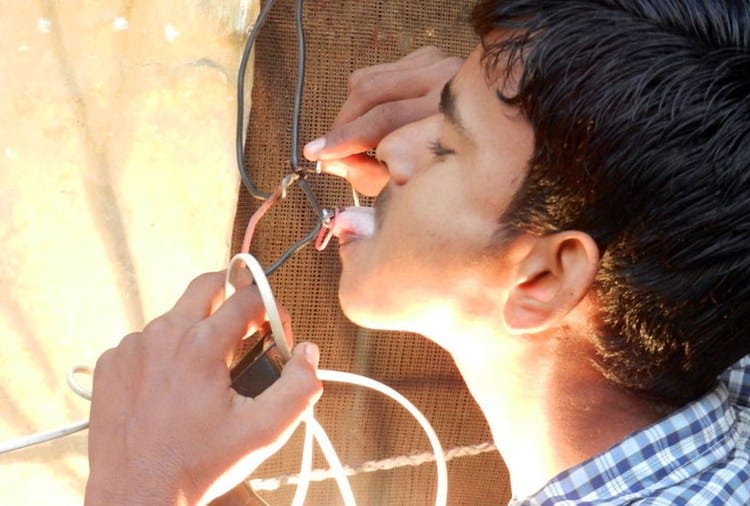 Chandigarh, Wonder Boy Deepak Jangra Can Bear 11000 Volt Electricity Shock
