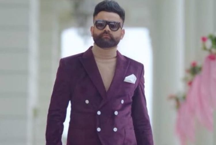 a girls bhangra steps viral on amrit maan pariyaan toh sohni punjabi song