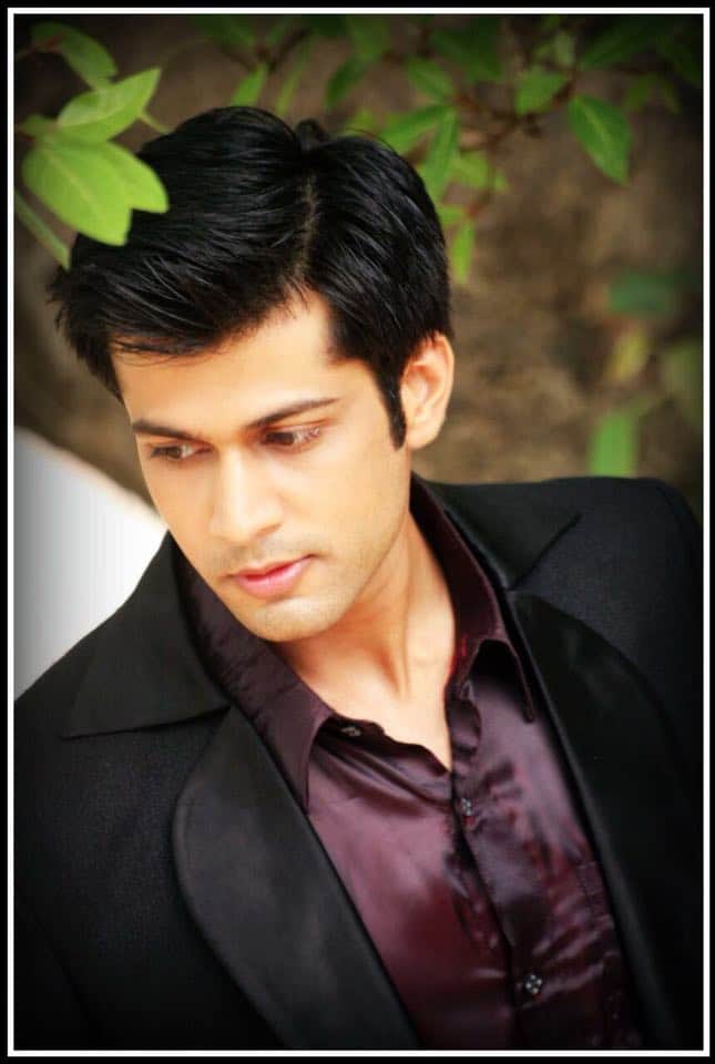 this tv actor start acting at the age of 17 years