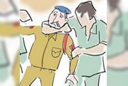 Clash over property tax in Rohtak, scuffle with Kalanaur ME and JE
