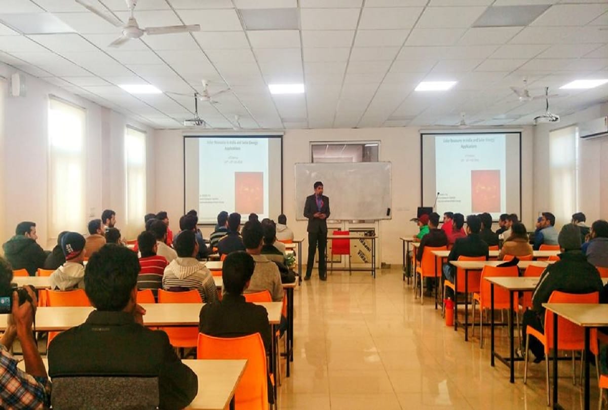 Need for faculty in the Central Universities including IIT, 8,400 posts vacant
