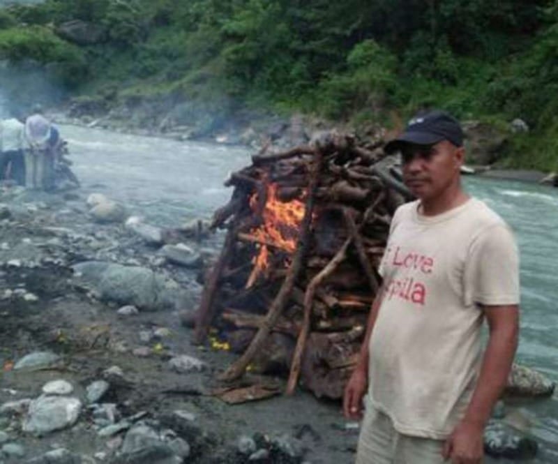 American tourists funeral by Hindu tradition