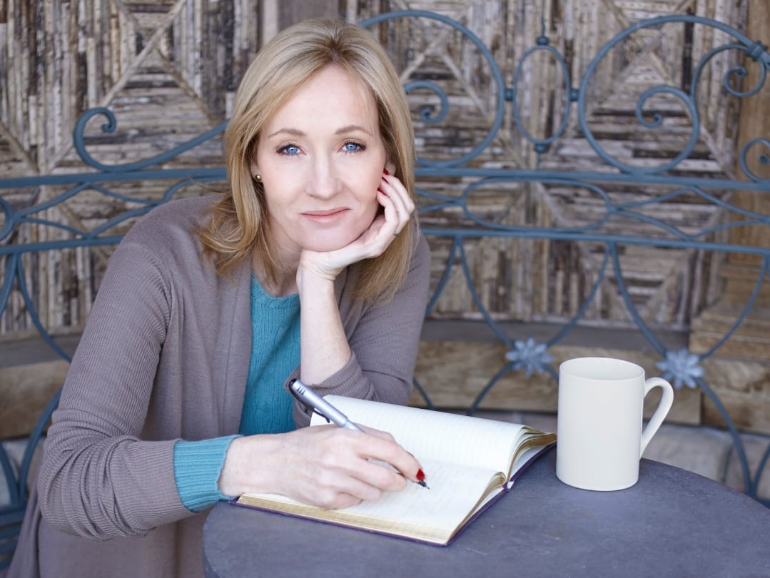 Know about the richest author of the world J K Rowling
