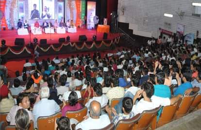 amar ujala maa tujhe pranam kavi sammelan in agra