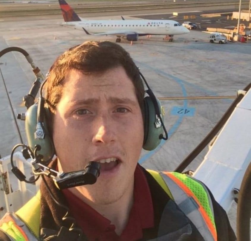 Alaska airlines crash: will you make me pilot,the mechanic to control room