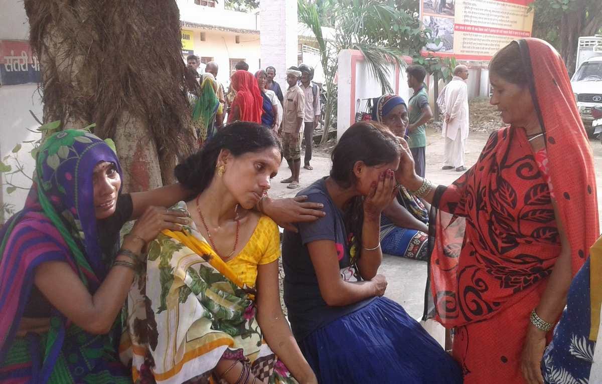 Mother jumped in ganga with her two children in chandauli