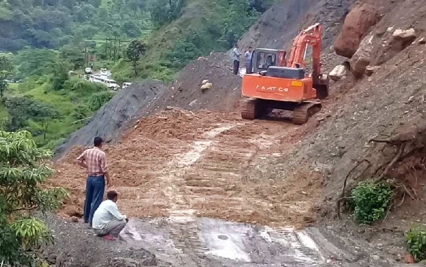 Thal-Munasari road remained closed for 16 hours