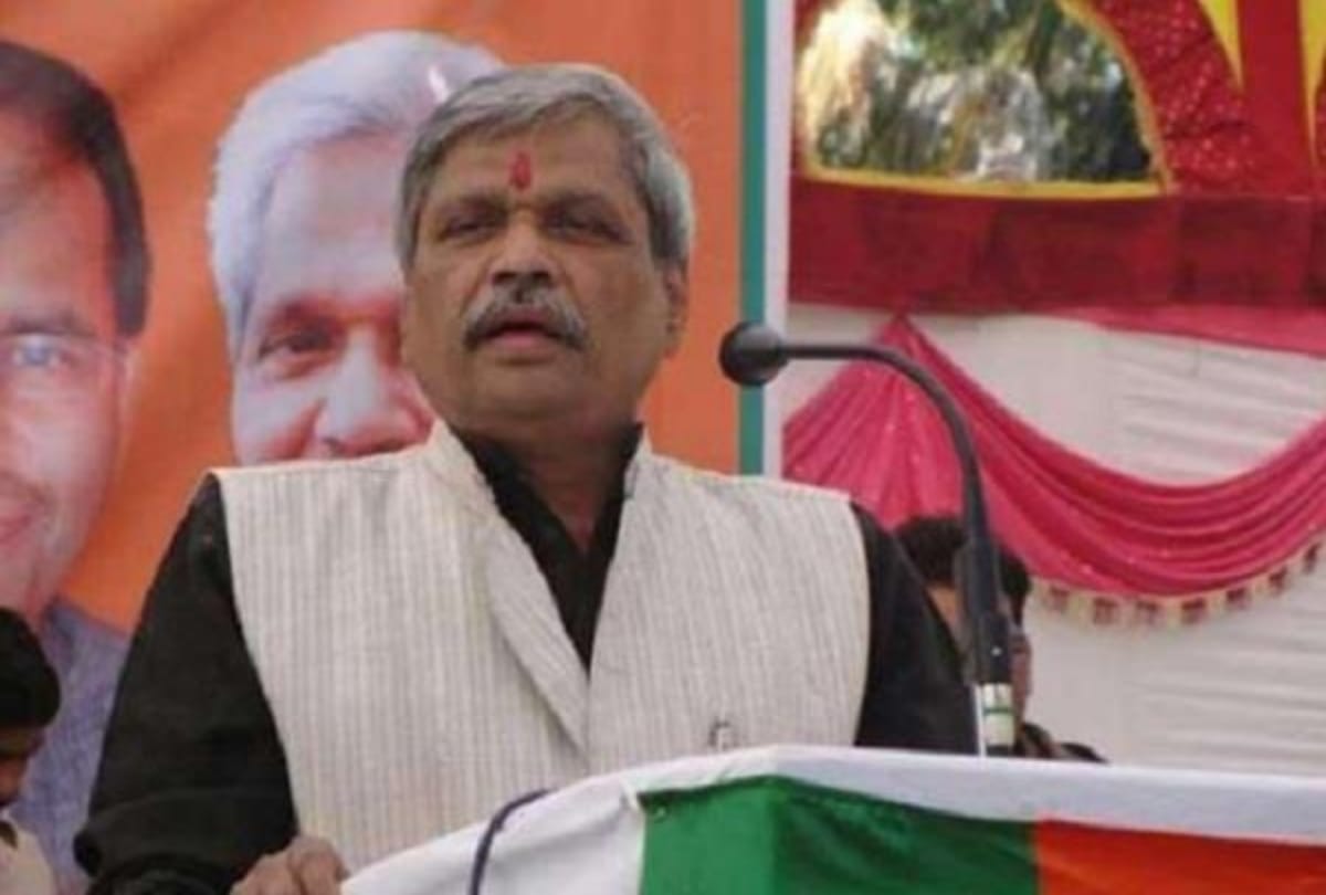 Former bjp president of madhya pradesh prabhat jha says congress has no face no basis